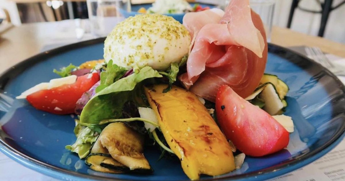 Restaurant BourglaReine, HautsdeSeine Café Leffe française